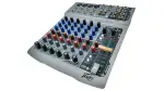le profil droit de la table de mixage 6 canaux peavey pv8 usb