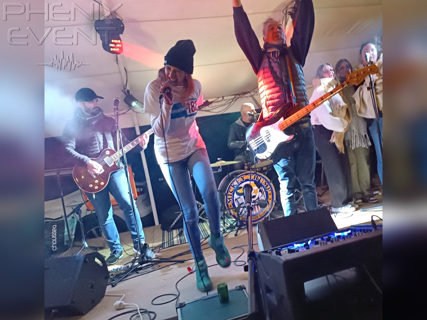 mickey trump sur scène