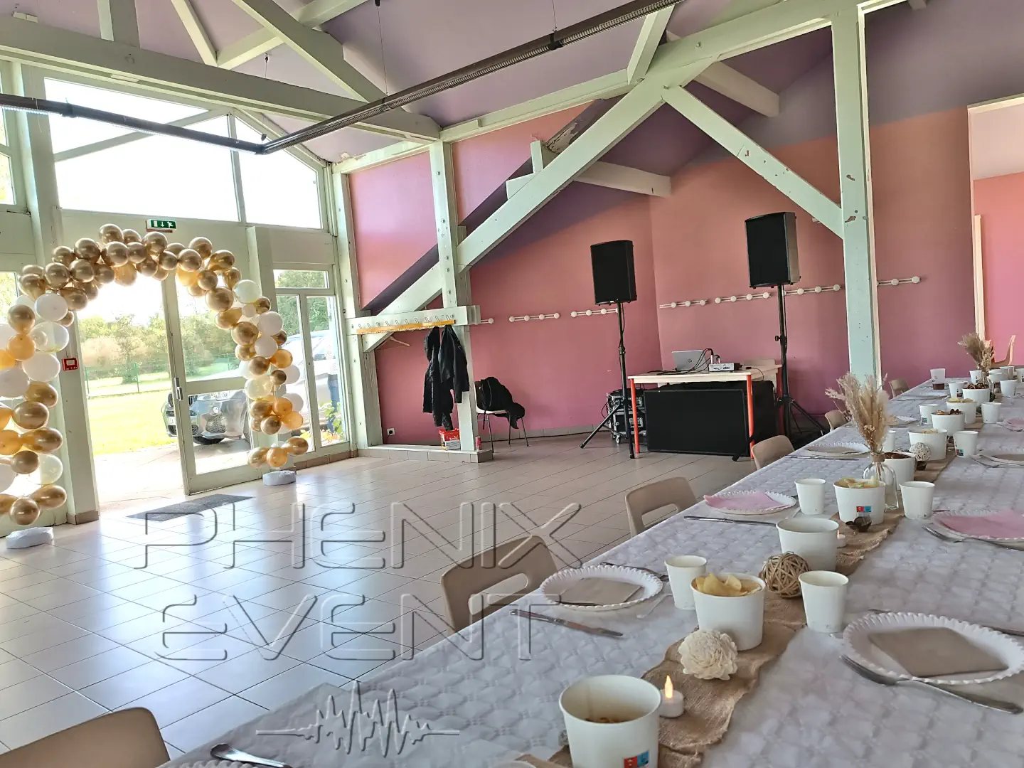 Un Pack Sono 2200w déployé dans la salle des fêtes de la Mutche