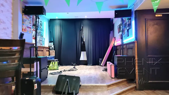 système de sonorisation compact composé de quatre caisson de basse 350w, deux enceinte RCF HDL-6a