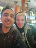 un selfie avec Pierre, le batteur des Jem 2000