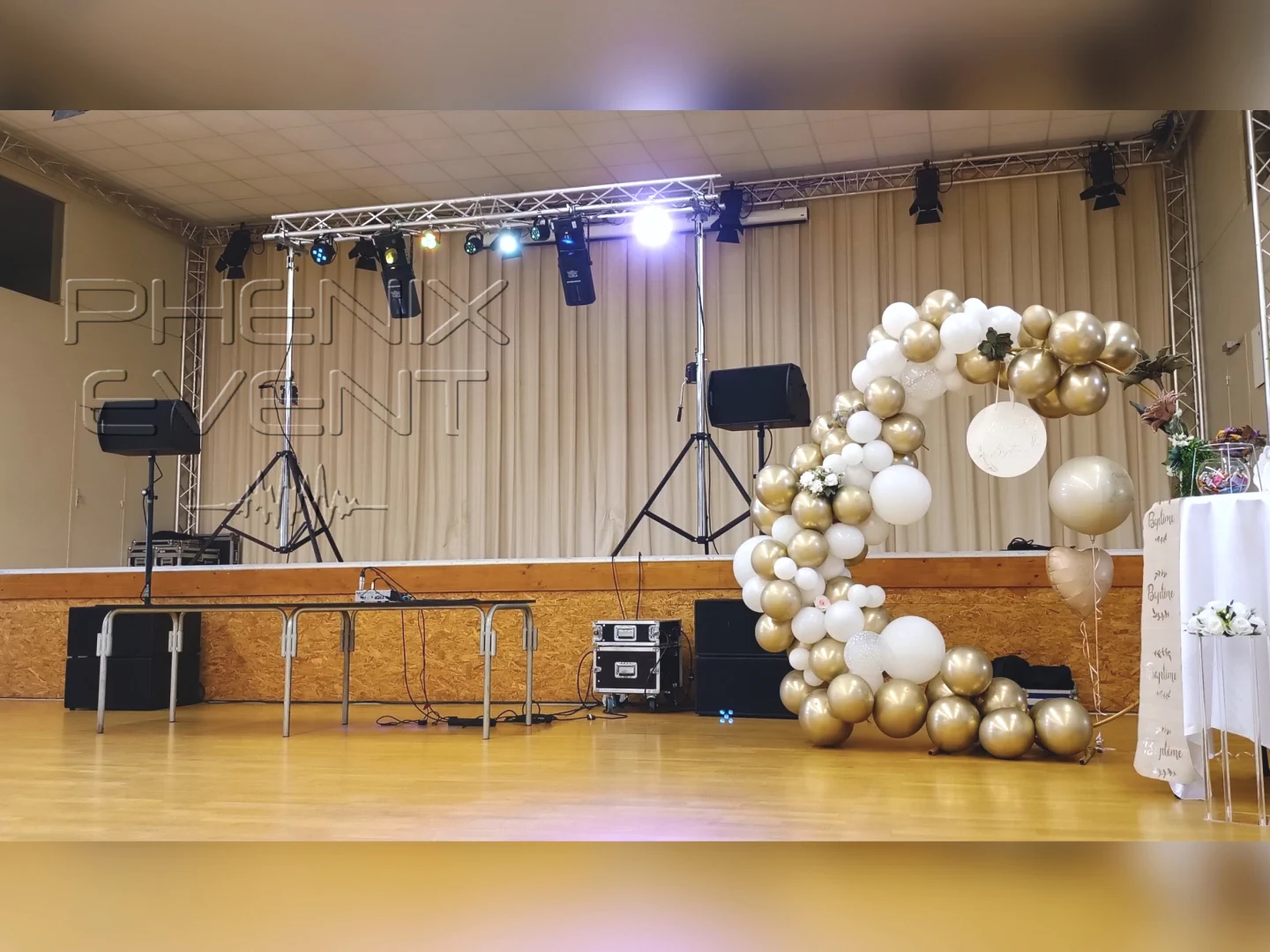 Le matériel de location installé avant la soirée