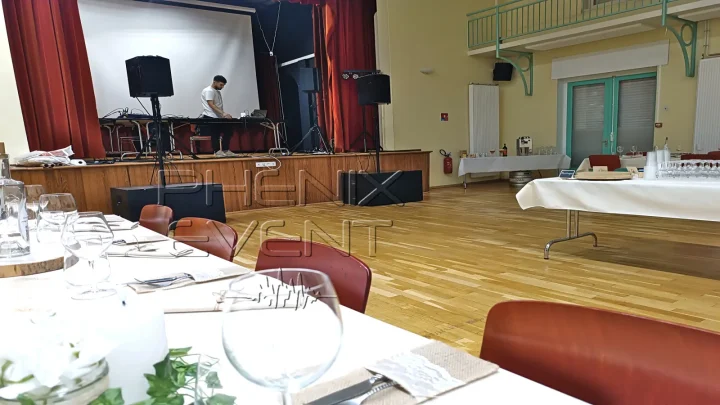 Installation du système de sonorisation 3000w avec retours RCF au Centre Jean Burger à Rombas