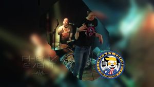 Julien, le batteur des Mickey Trump et Marine, la chanteuse, sur scène pendant le concert