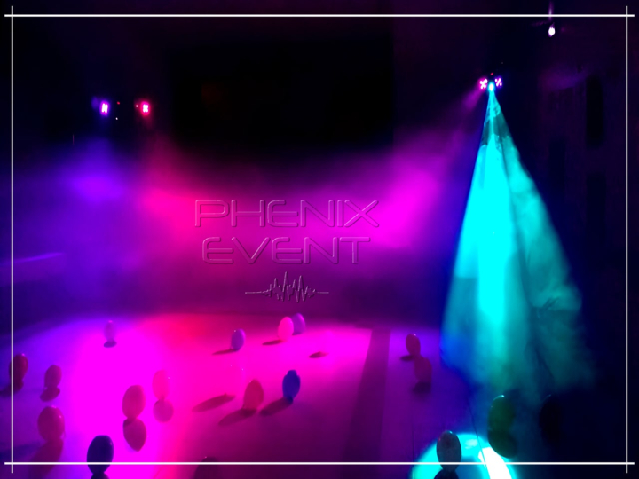 l'ambiance lumineuse mise en place dans la salle emile galle d'Atton