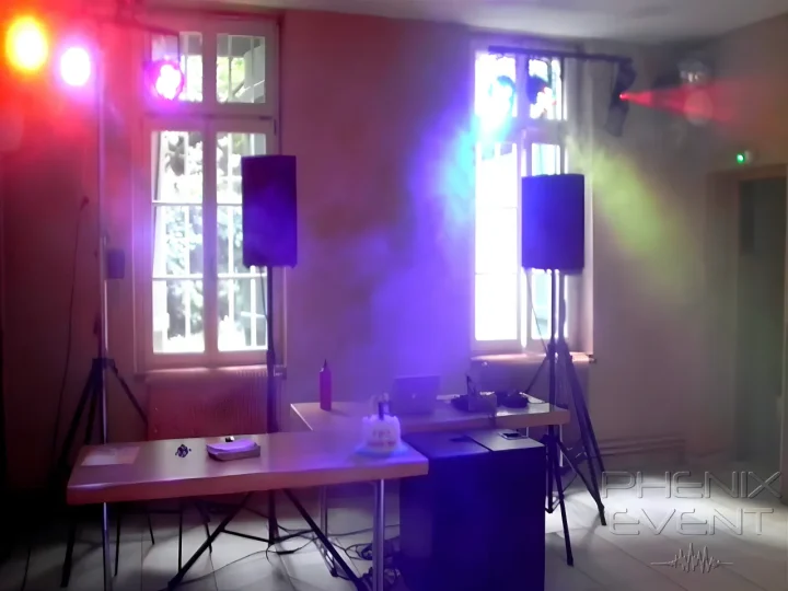 Installation du pack sono 2000W et du Pack Fête 1 dans la salle