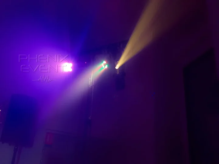 Un des deux modules lumineux du Pack Fête 1 Phenix Event en action