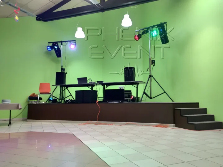 Installation du Pack Sono 1200W et lumière Fête1 boostée avec scanners MSD pour un anniversaire à Prény
