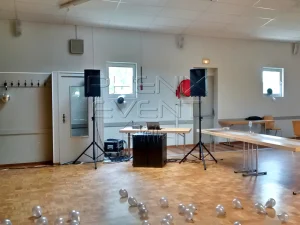 Sono 2000W RMS Phenix Event installé dans la salle des fêtes de Guesseling-Hémering pour un anniversaire