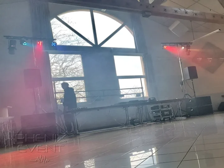 Pack Sono 2500w 10X412M Stack vu de gauche avec Pack Fête 1 en place