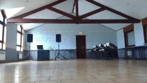 système de sonorisation 2000W RMS installé dans la salle des fêtes de Oudrenne