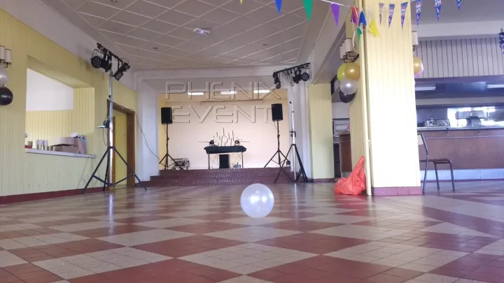 Installation du pack sono 800w RMS et jeux de lumière Pack Fête 1 au Manoir de Téting-sur-Nied