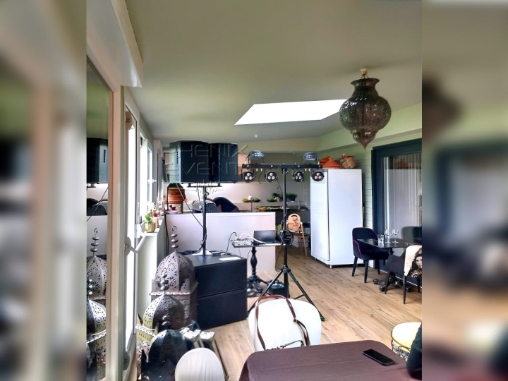 Sono 2000W RMS Stack Phenix Event installée dans le restaurant Les Roses à Verny