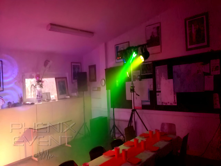 Sono 2000W installée dans la petite salle de Chémery pour l'anniversaire d'axel