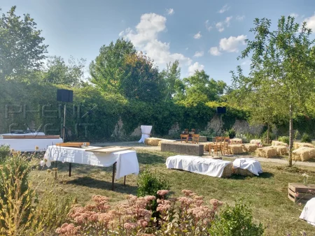 Salines Royales de Dieuze : installation d&rsquo;une sono 2000W pour une cérémonie laïque en extérieur