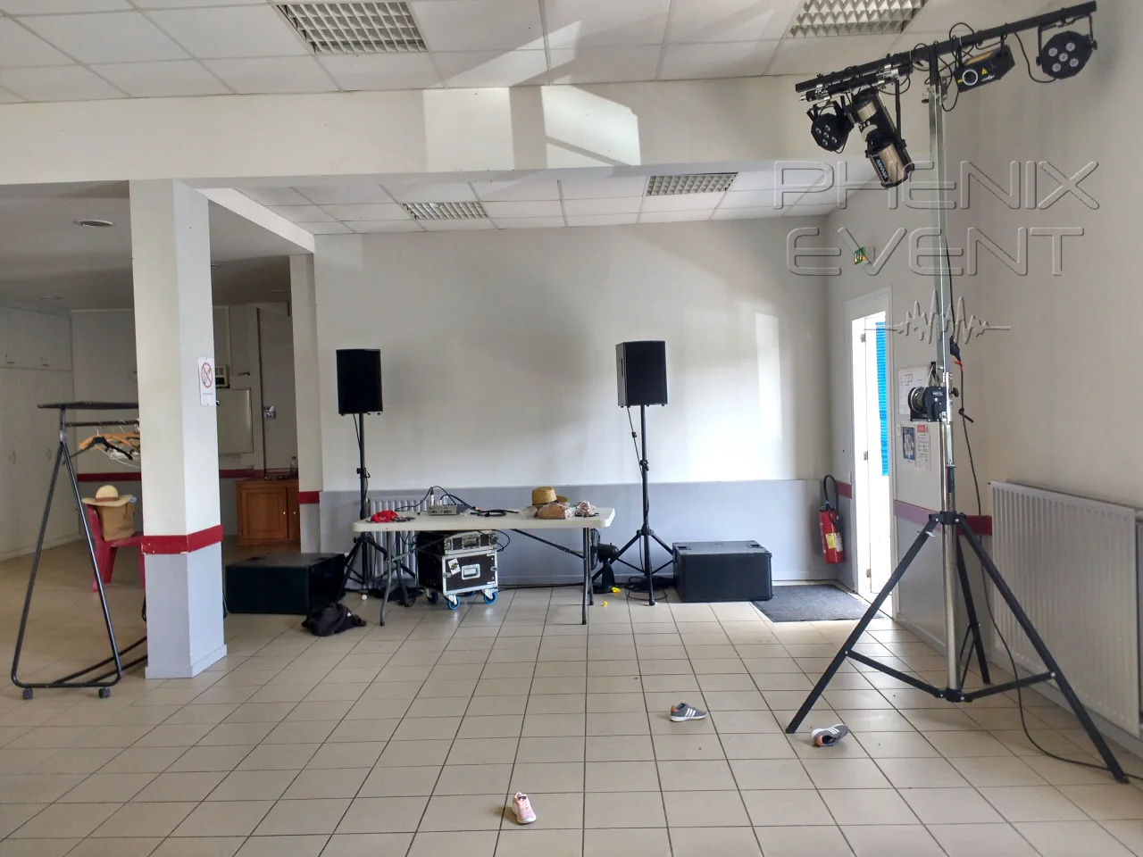 sono 1500w et jeu de lumière pro Phenix Event