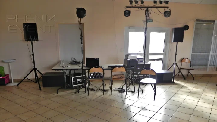 Installation complète de la sono 1500W rms pour l'anniversaire d’Olivier à Many, avec ses lumières personelles