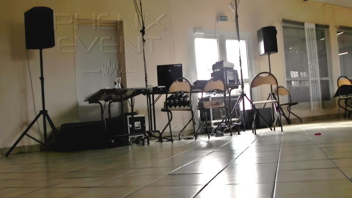 Système de sonorisation 1500w louée chez Phenix Event prête pour la soirée d'Olivier