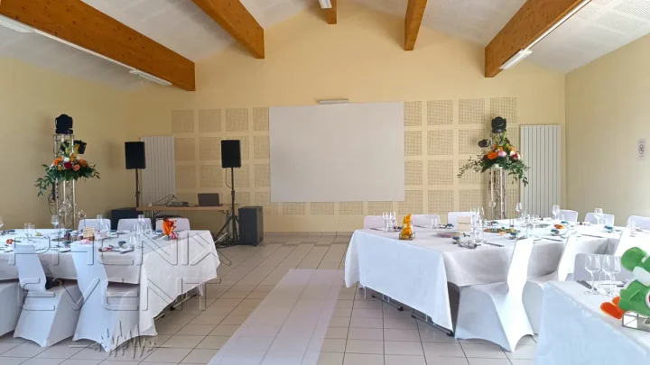 sono 1500w et pack fête lyre beam version totem à Villers-Stoncourt pour un mariage
