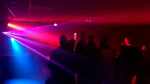 jeux de lumière dynamiques Pack Fête Lyre Beam Totem au Val Joyeux de Yutz