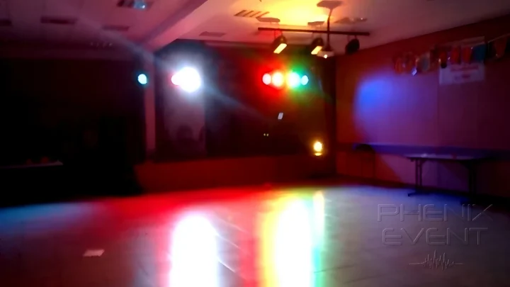 sono 1500W et Pack Projecteurs1 installés sur scène