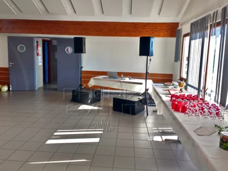 Valmont : le complexe André Lair résonne avec une sonorisation 1500W