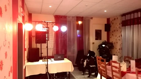 Jeux de lumière et sono 800w – anniversaire à l&rsquo;Auberge de Delme