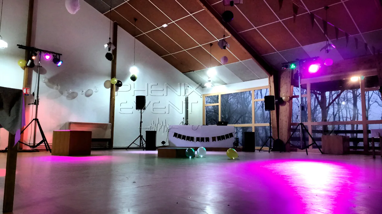 Installation sono 1500w et jeux de lumière Phenix Event à l'Adeppa de Vigy pour le réveillon